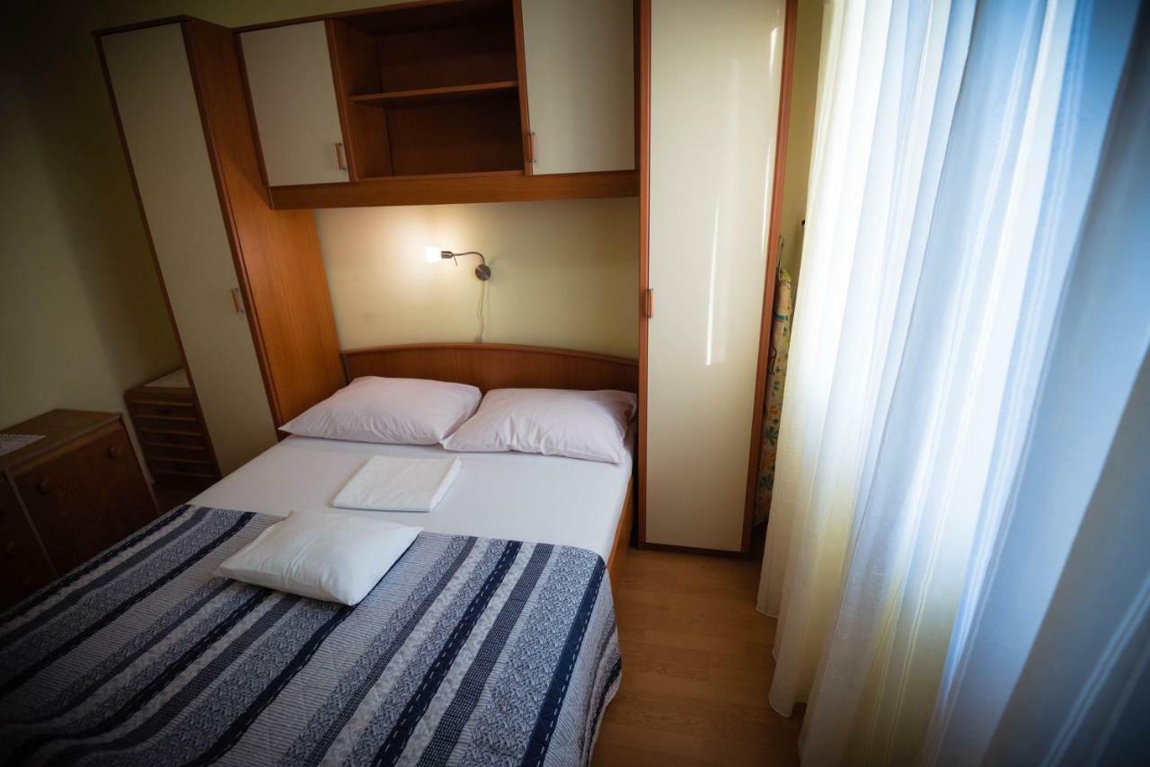 Apartmani Bare I Danica Grebaštica Buitenkant foto