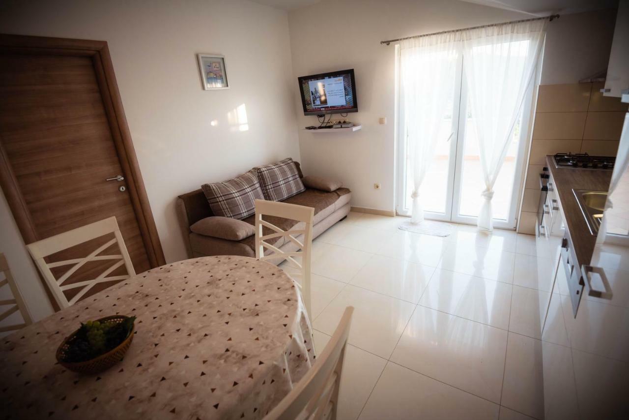 Apartmani Bare I Danica Grebaštica Buitenkant foto